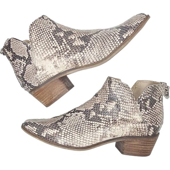 Dolce Vita 'Karsen' Vegan Faux Leather Snakeskin Ankle Booties Size 7.5 - Picture 1 of 15